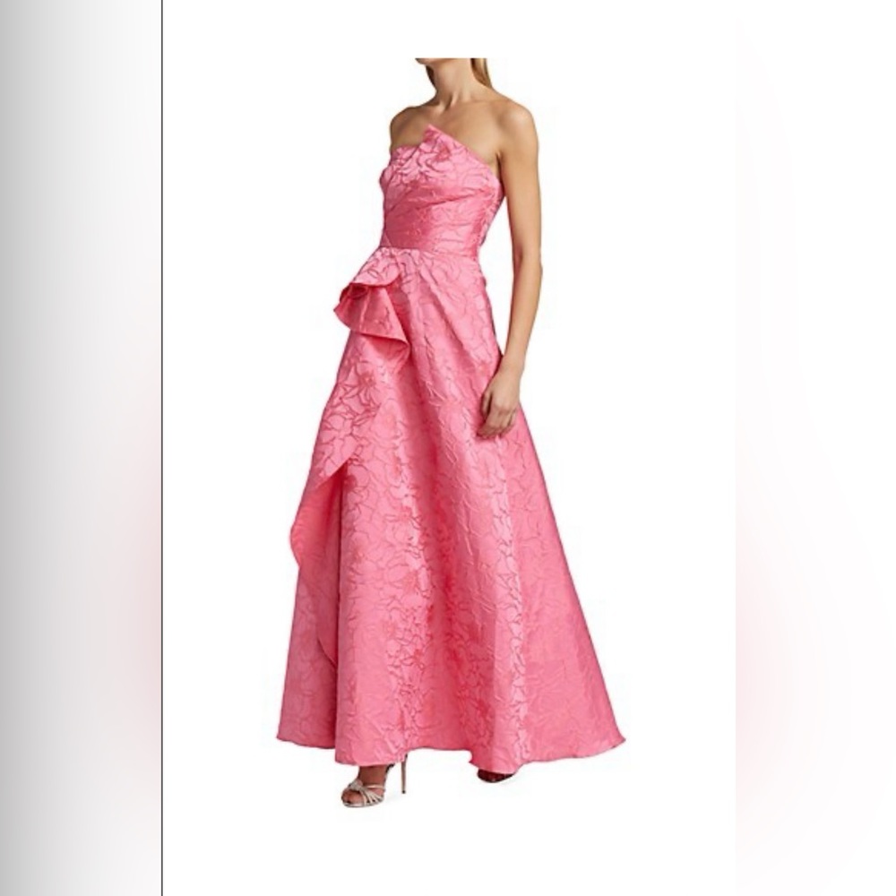 ML Monique Lhuillier Floral Jacquard Ballgown/Hot Fuchsia size 6. Stunning gown
